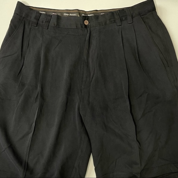 Tommy Bahama Shorts Tommy Bahama Silk Black Mens Pleated Shorts 36
